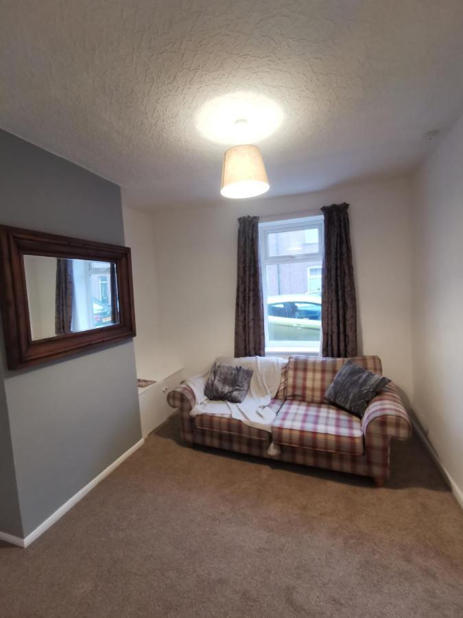Parkside House 3 Bedroom 2 Bathroom. Parking. Barrow-in-Furness Buitenkant foto