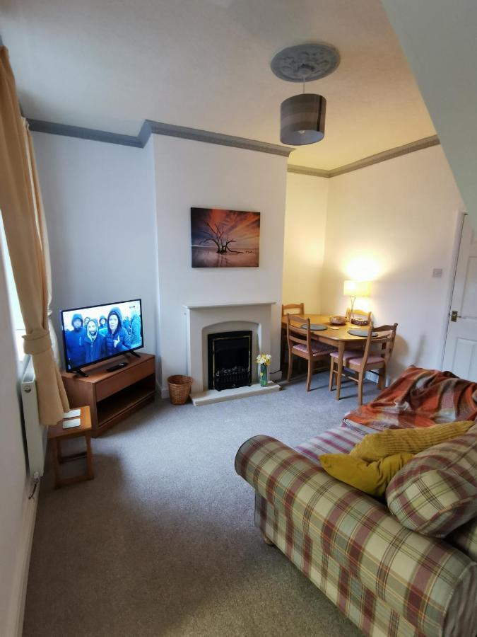 Parkside House 3 Bedroom 2 Bathroom. Parking. Barrow-in-Furness Buitenkant foto