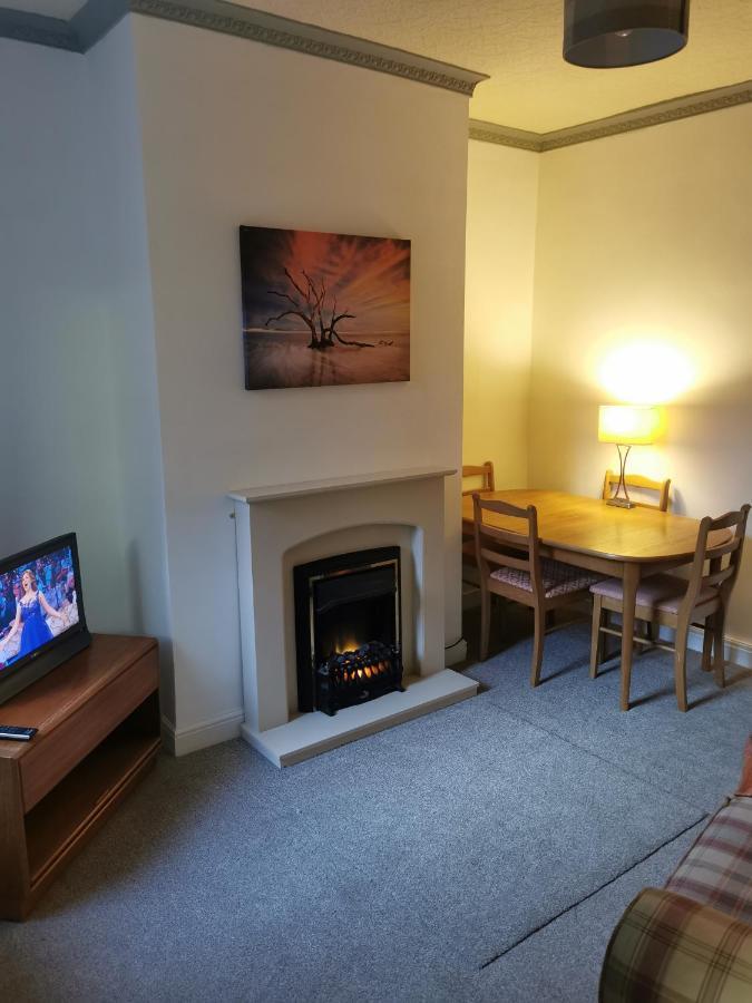 Parkside House 3 Bedroom 2 Bathroom. Parking. Barrow-in-Furness Buitenkant foto