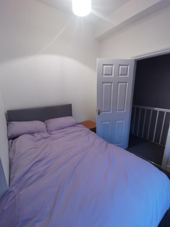 Parkside House 3 Bedroom 2 Bathroom. Parking. Barrow-in-Furness Buitenkant foto