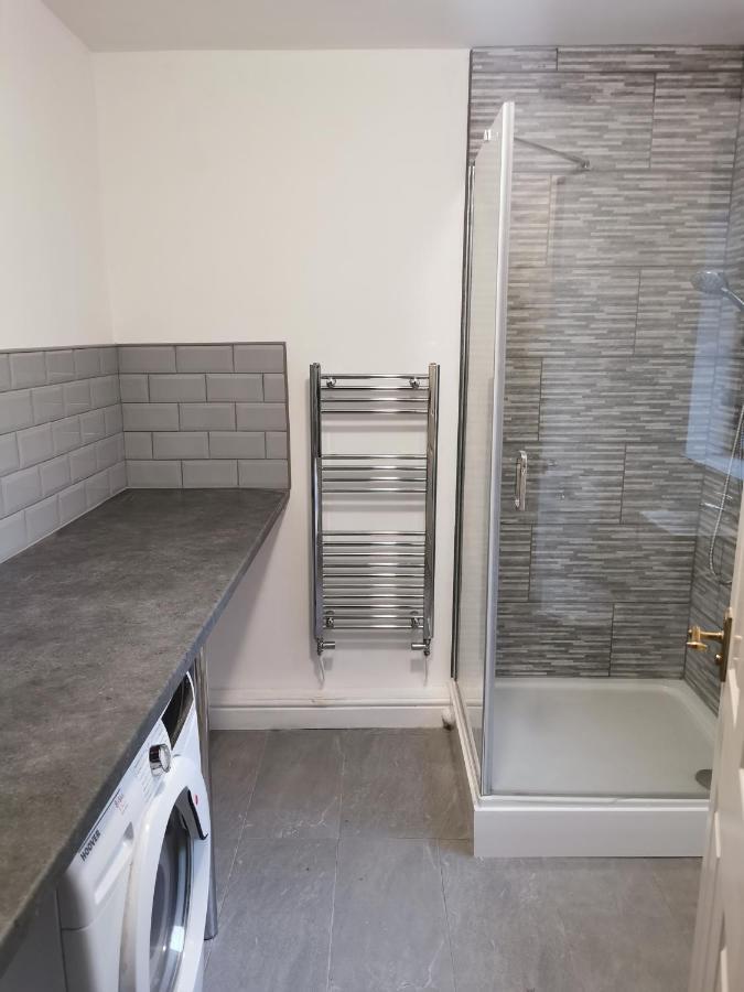Parkside House 3 Bedroom 2 Bathroom. Parking. Barrow-in-Furness Buitenkant foto